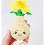 Daffodil Bulb Crochet Pattern