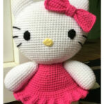 Big Hello Kitty Crochet Free Pattern