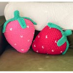Giant Strawberry Plush Free Crochet Pattern and Video Tutorial