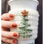 Christmas Tree Mug Cozy Free Crochet Pattern and Video Tutorial